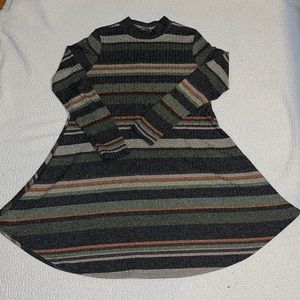 Women’s Long-sleeve Shirt/Dress - Like New!